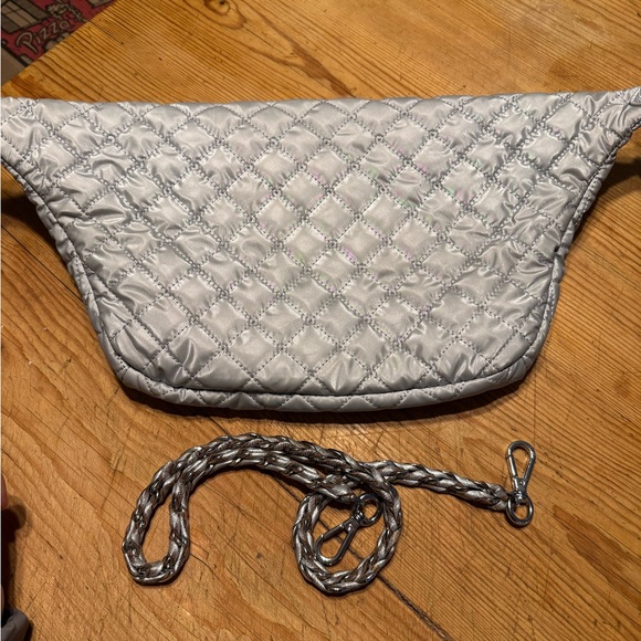 MZ Wallace
Crosby Crossbody Sling Bag oyster - Picture 7 of 7